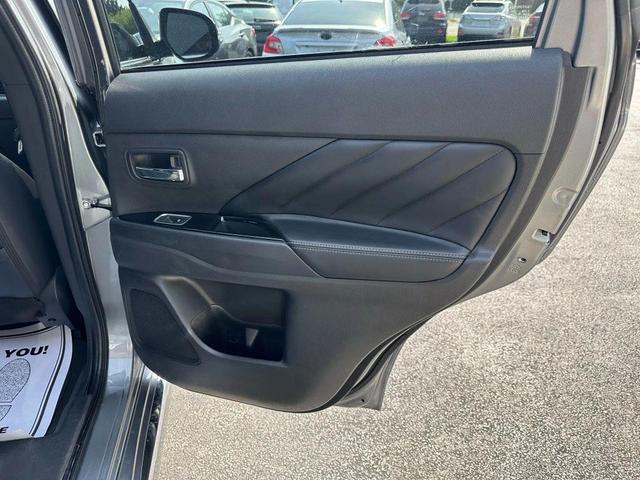 Photo of 2022 Alloy Silver Metallic Mitsubishi Outlander PHEV