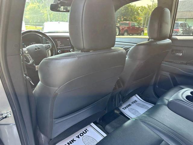 Photo of 2022 Alloy Silver Metallic Mitsubishi Outlander PHEV