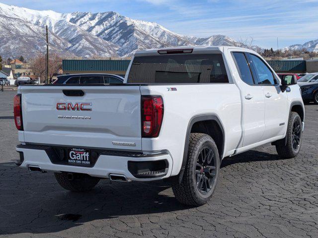 Photo of 2025 SUMMIT WHITE/JET BLACK GMC Sierra 1500