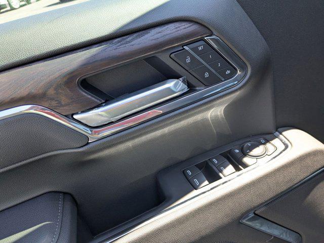 Photo of 2025 Onyx Black GMC Sierra 1500