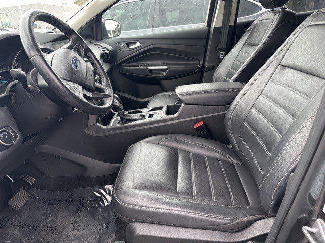 Photo of 2018 Magnetic Metallic Ford Escape