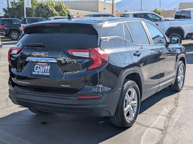 Photo of 2024 Ebony Twilight Metallic GMC Terrain