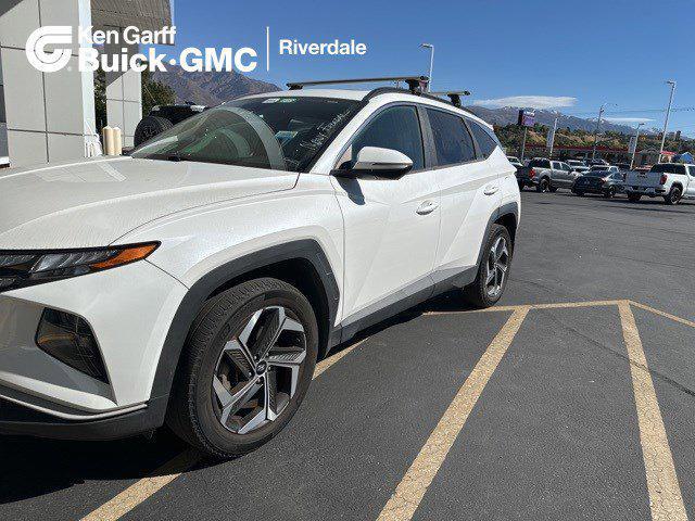 Photo of 2022 Quartz White Hyundai TUCSON