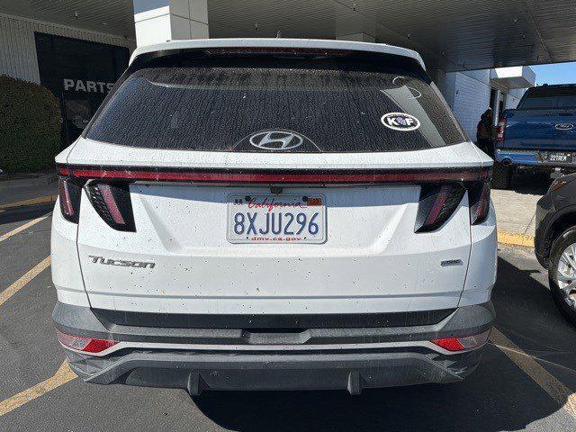 Photo of 2022 Quartz White Hyundai TUCSON