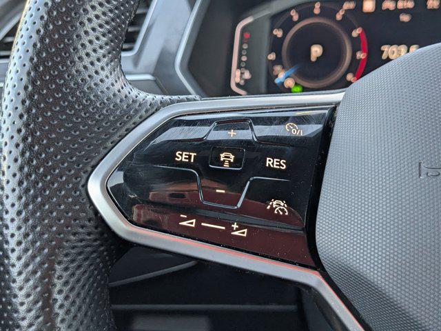 Photo of 2022 Deep Black Pearl Volkswagen Tiguan