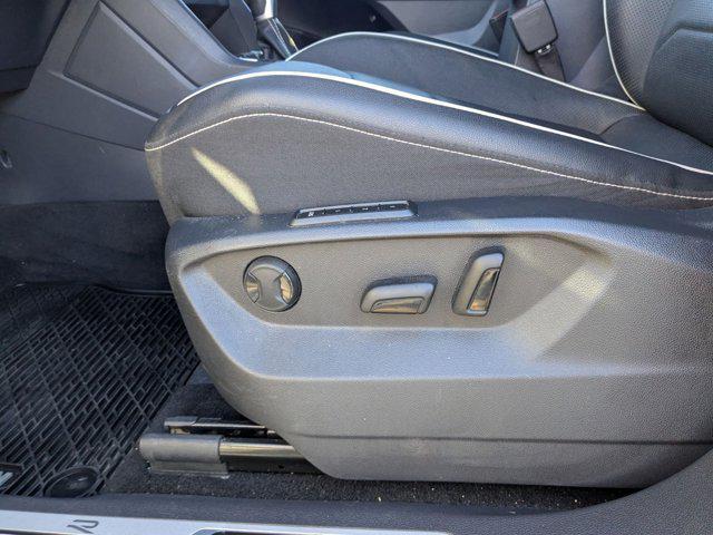 Photo of 2022 Deep Black Pearl Volkswagen Tiguan