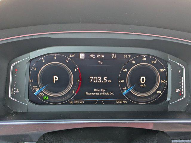 Photo of 2022 Deep Black Pearl Volkswagen Tiguan