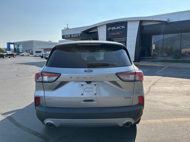 Photo of 2021 Silver Metallic Ford Escape