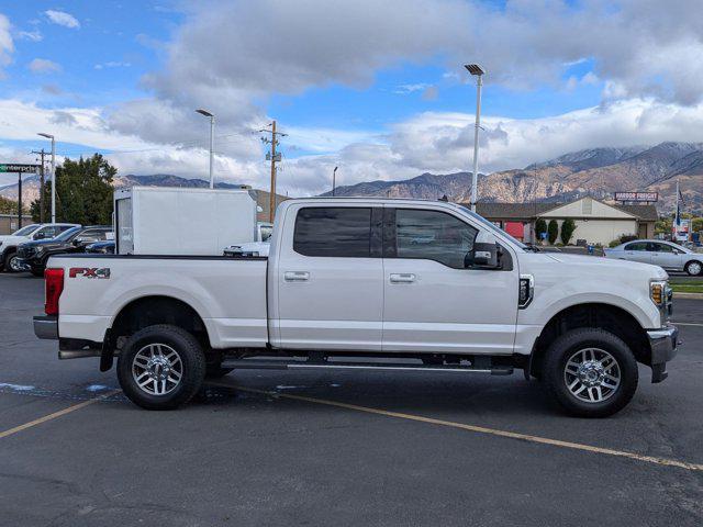 Photo of 2019 Oxford White Ford F-250