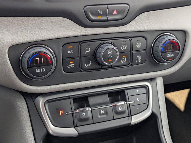 Photo of 2023 Summit White GMC Terrain