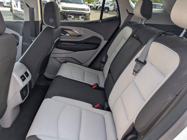 Photo of 2023 Summit White GMC Terrain