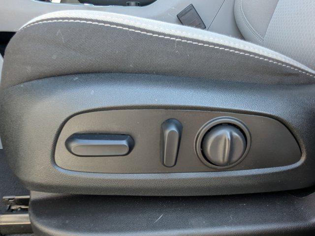 Photo of 2023 Summit White GMC Terrain
