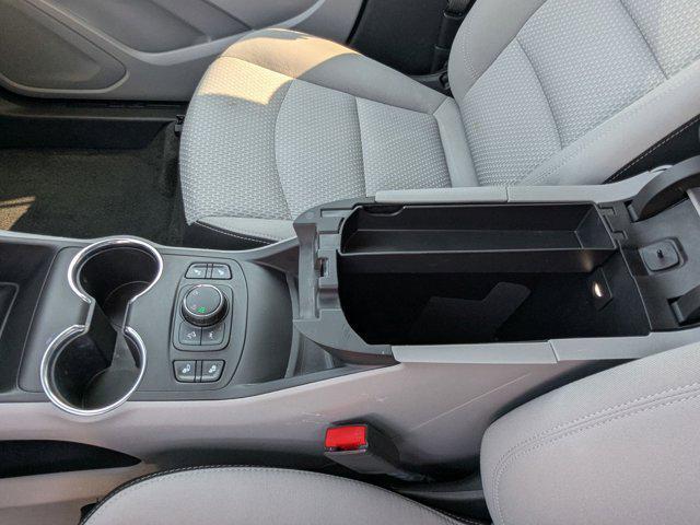 Photo of 2023 Summit White GMC Terrain