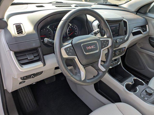 Photo of 2023 Summit White GMC Terrain