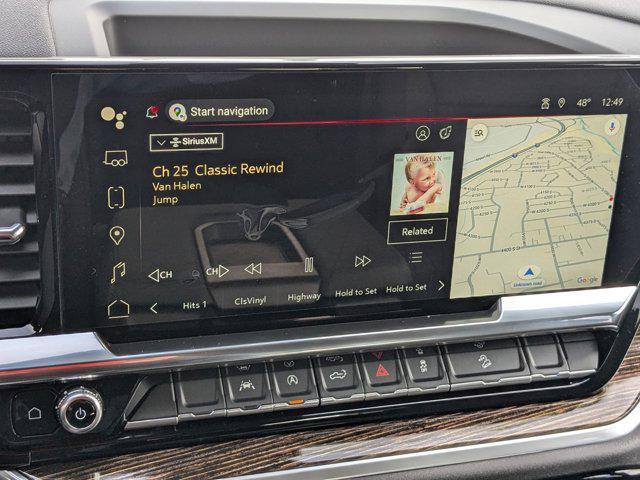 Photo of 2025 SUMMIT WHITE/JET BLACK GMC Sierra 1500