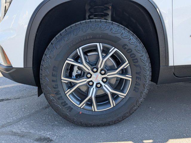 Photo of 2025 Summit White GMC Acadia