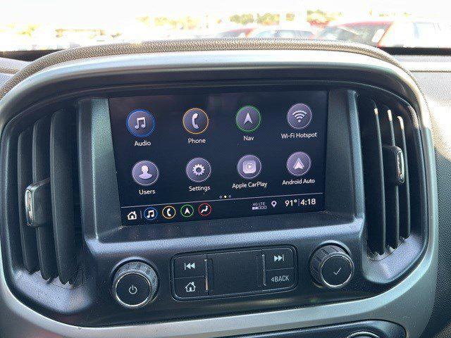 Photo of 2019 Summit White Chevrolet Colorado