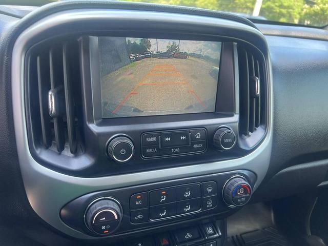Photo of 2015 Laser Blue Chevrolet Colorado
