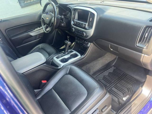 Photo of 2015 Laser Blue Chevrolet Colorado