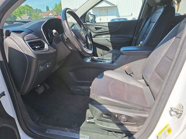 Photo of 2018 Summit White Chevrolet Equinox