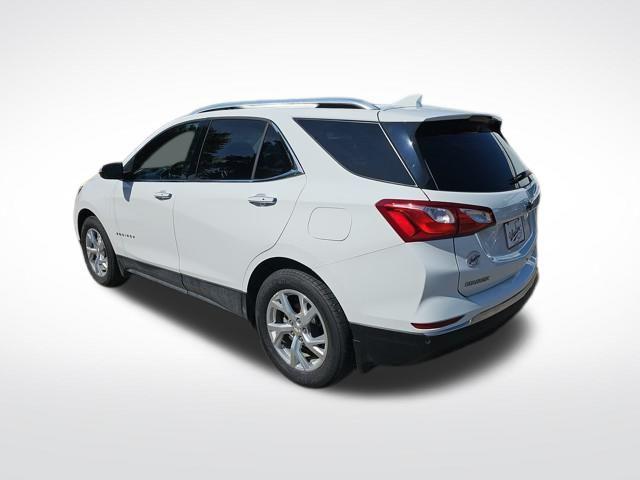 Photo of 2018 Summit White Chevrolet Equinox