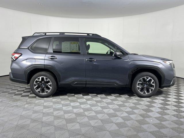 Photo of 2025 Magnetite Gray Metallic Subaru Forester