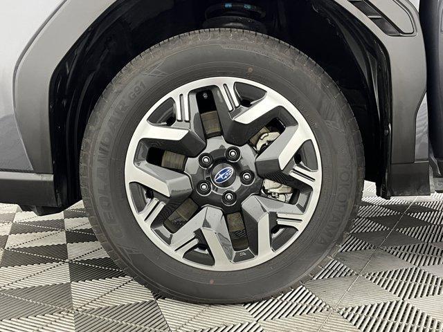 Photo of 2025 Magnetite Gray Metallic Subaru Forester