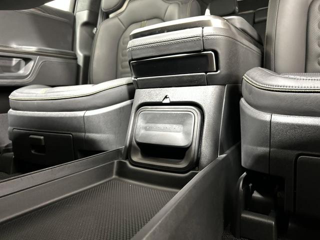 Photo of 2023 Midnight Rivian R1S