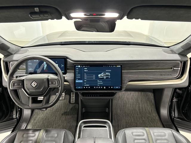 Photo of 2023 Midnight Rivian R1S