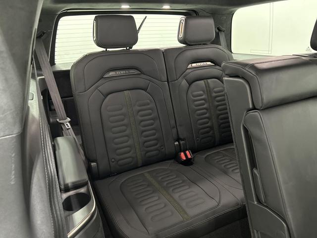 Photo of 2023 Midnight Rivian R1S