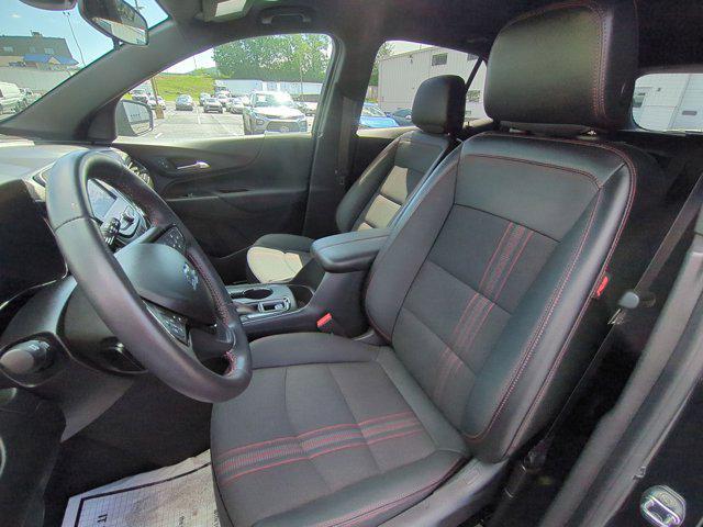 Photo of 2022 Iron Gray Metallic Chevrolet Equinox