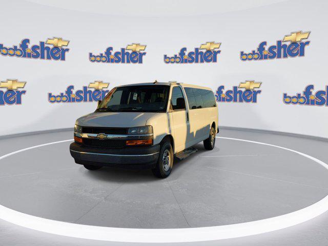 Photo of 2024 Summit White Chevrolet Express 3500