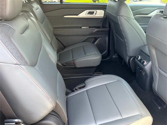 Photo of 2025 Carbonized Gray Metallic Ford Explorer