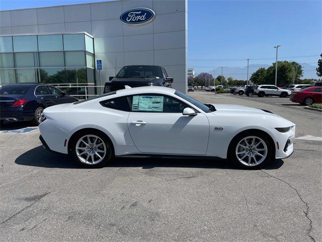 Photo of 2025 Oxford White Ford Mustang