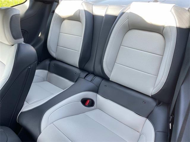 Photo of 2025 Oxford White Ford Mustang