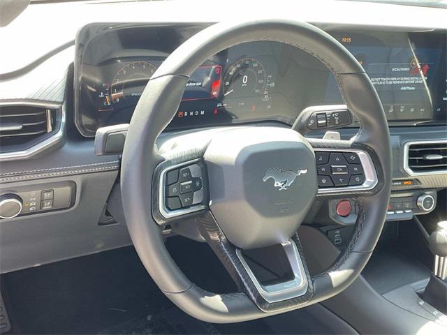 Photo of 2025 Oxford White Ford Mustang