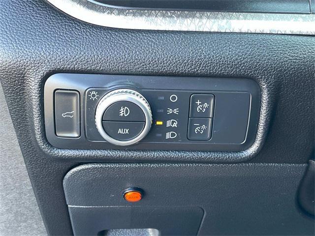 Photo of 2022 Carbonized Gray Metallic Ford Explorer