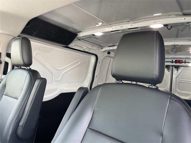 Photo of 2025 Oxford White Ford Transit-250