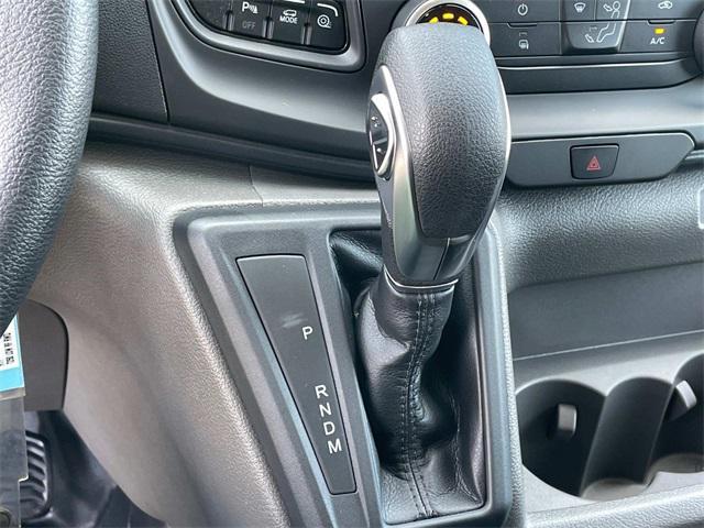 Photo of 2025 Oxford White Ford Transit-250