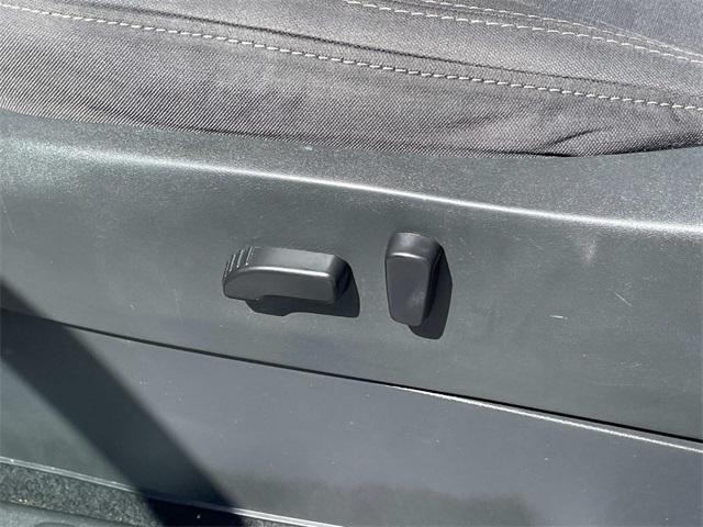 Photo of 2023 Super Black Nissan Frontier