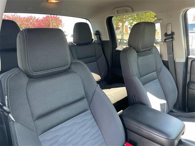 Photo of 2023 Super Black Nissan Frontier