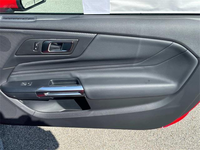 Photo of 2025 Race Red Ford Mustang