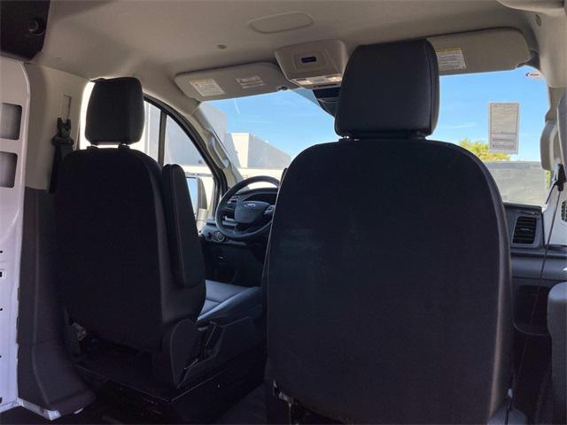 Photo of 2025 Oxford White Ford Transit-250