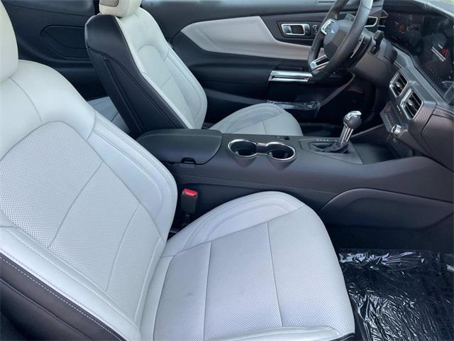 Photo of 2025 Carbonized Gray Metallic Ford Mustang