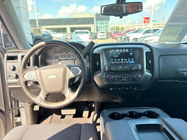 Photo of 2018 Silver Ice Metallic Chevrolet Silverado 1500