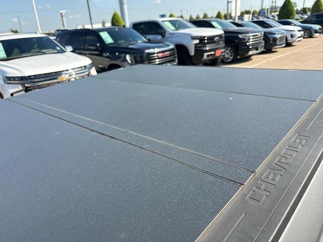 Photo of 2018 Silver Ice Metallic Chevrolet Silverado 1500