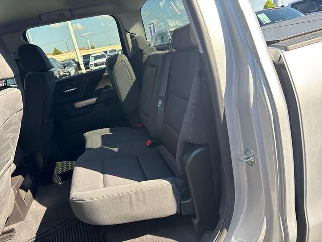 Photo of 2018 Silver Ice Metallic Chevrolet Silverado 1500