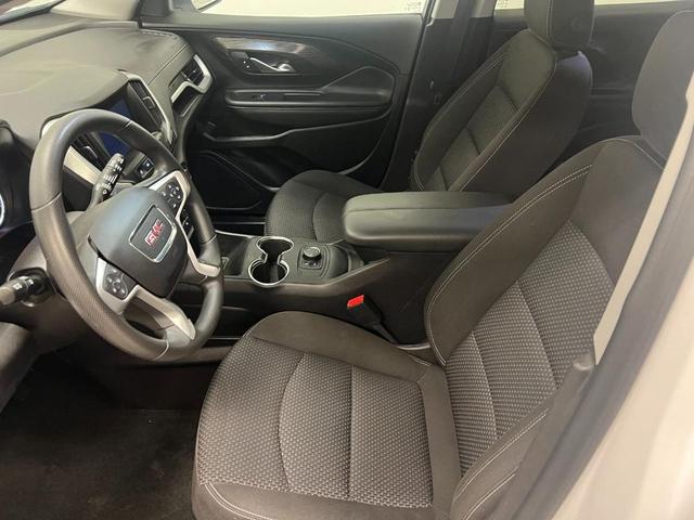 Photo of 2024 Summit White GMC Terrain
