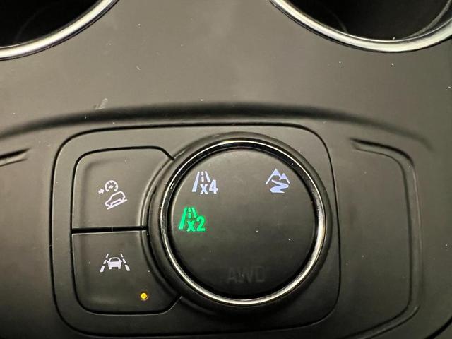 Photo of 2024 Summit White GMC Terrain