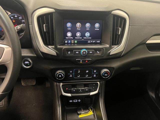 Photo of 2024 Summit White GMC Terrain